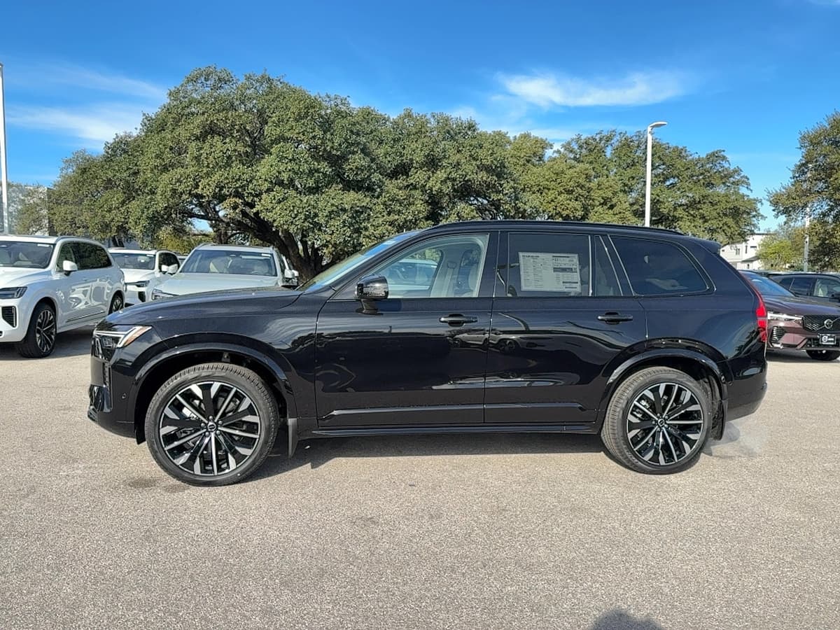 2026 Volvo XC90 - Image 3