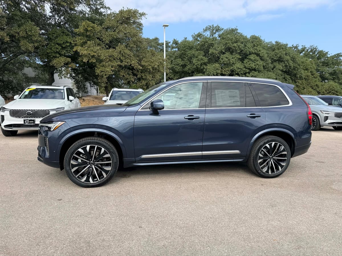 2026 Volvo XC90 - Image 3