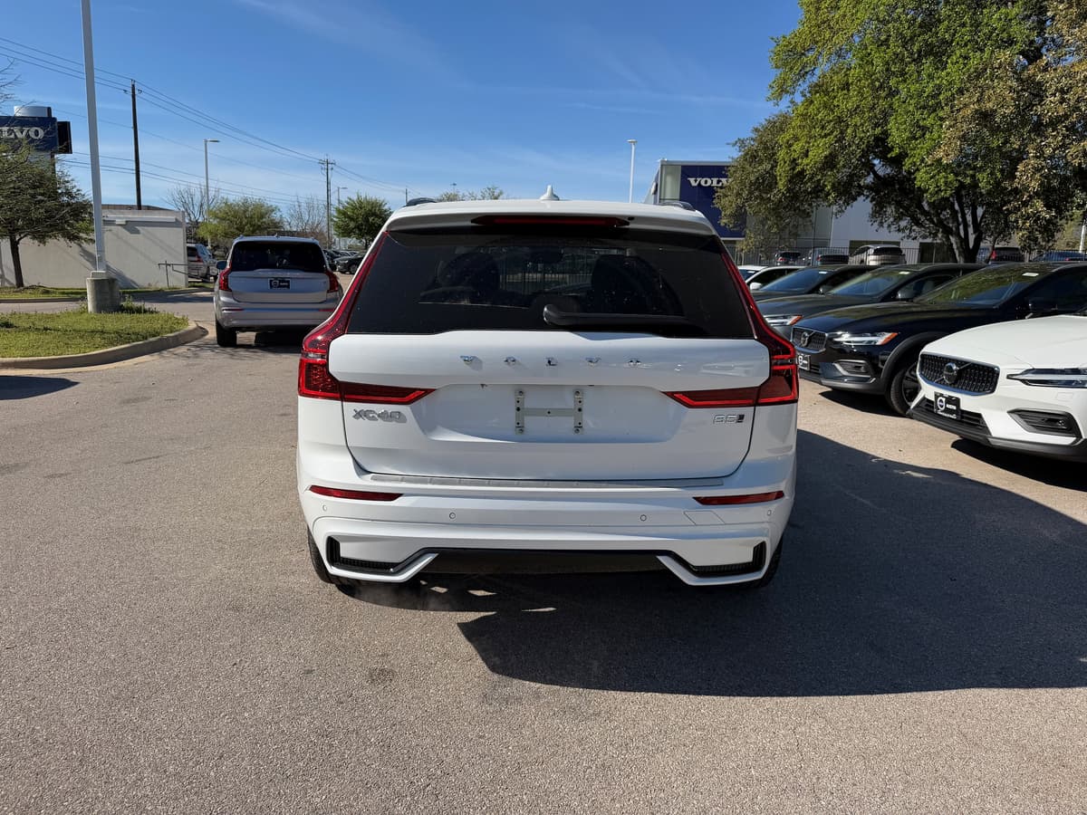 2026 Volvo XC60 - Image 5