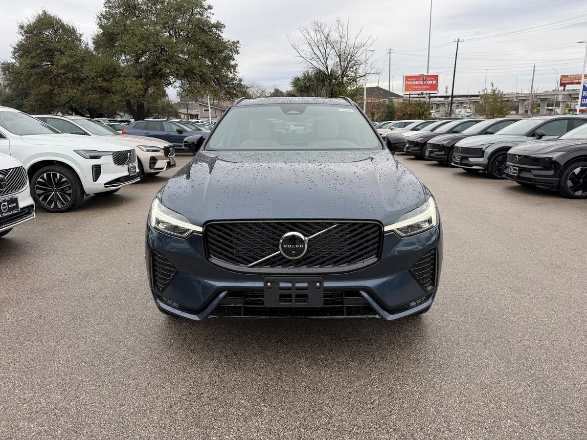 2026 Volvo XC60 - Image 6