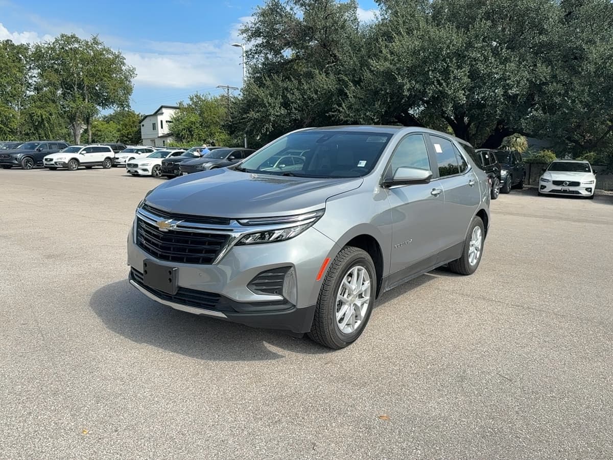 2023 Chevrolet Equinox - Image 2