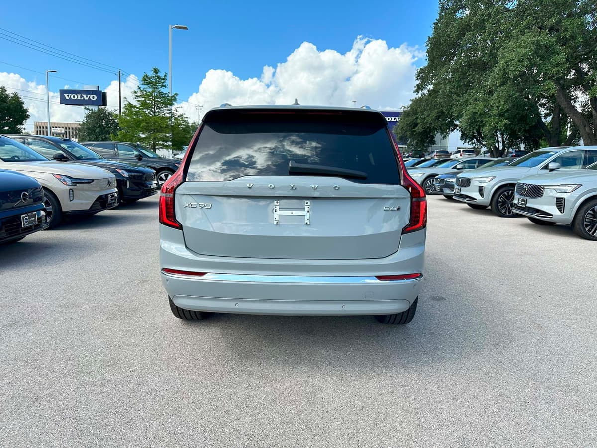 2026 Volvo XC90 - Image 5