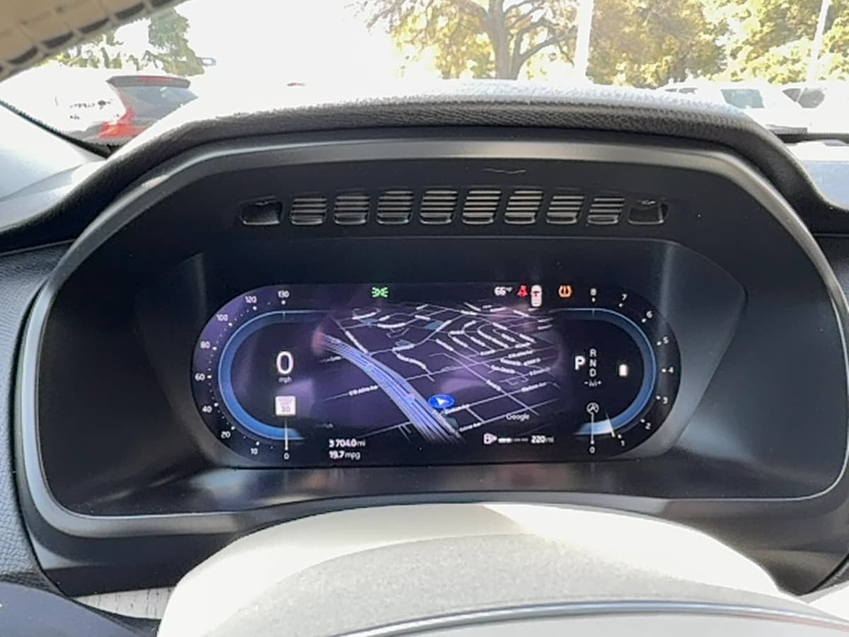 2023 Volvo XC90 - Image 17