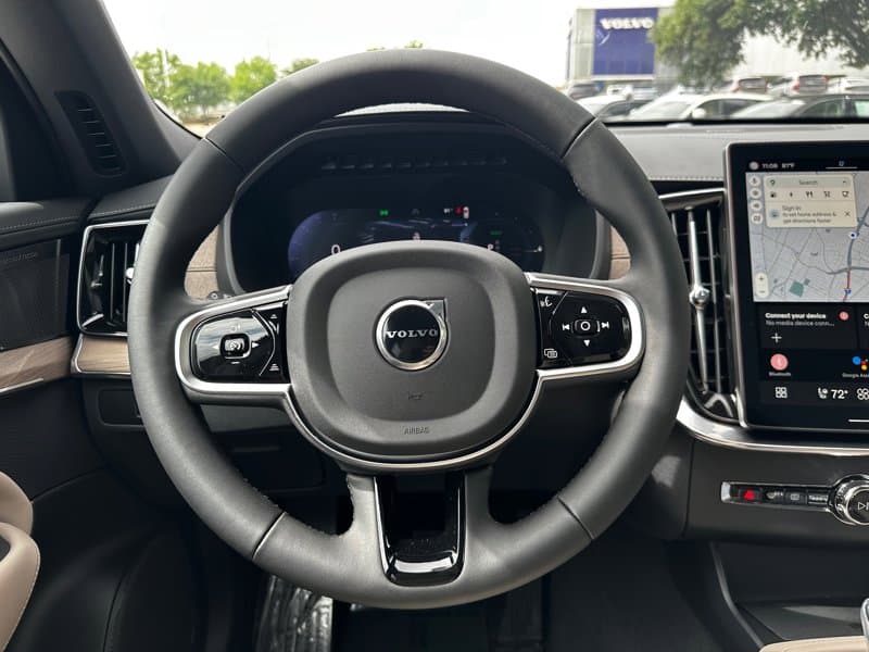 2025 Volvo XC90 plug-in hybrid - Image 15