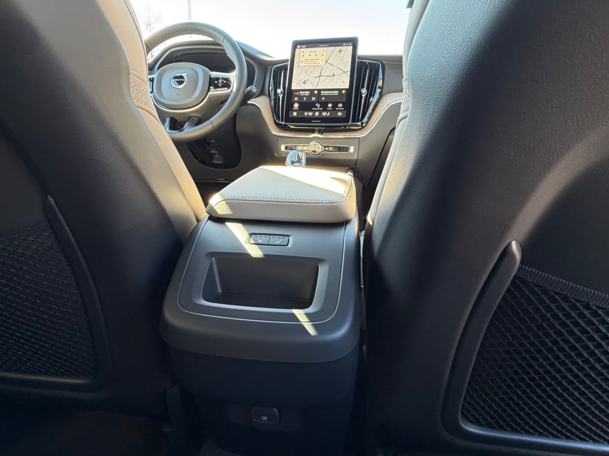 2026 Volvo XC60 - Image 11