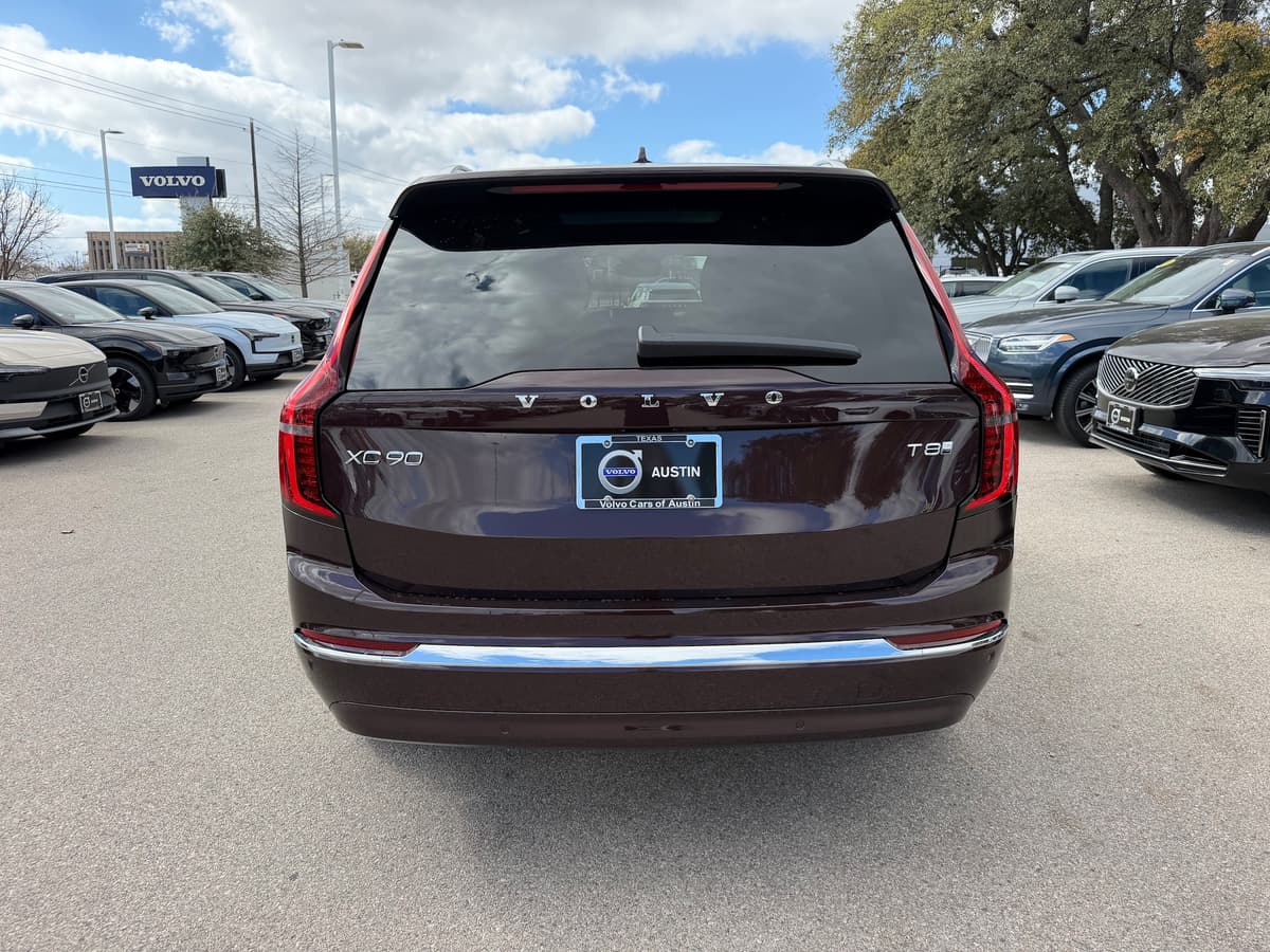 2026 Volvo XC90 plug-in hybrid - Image 5