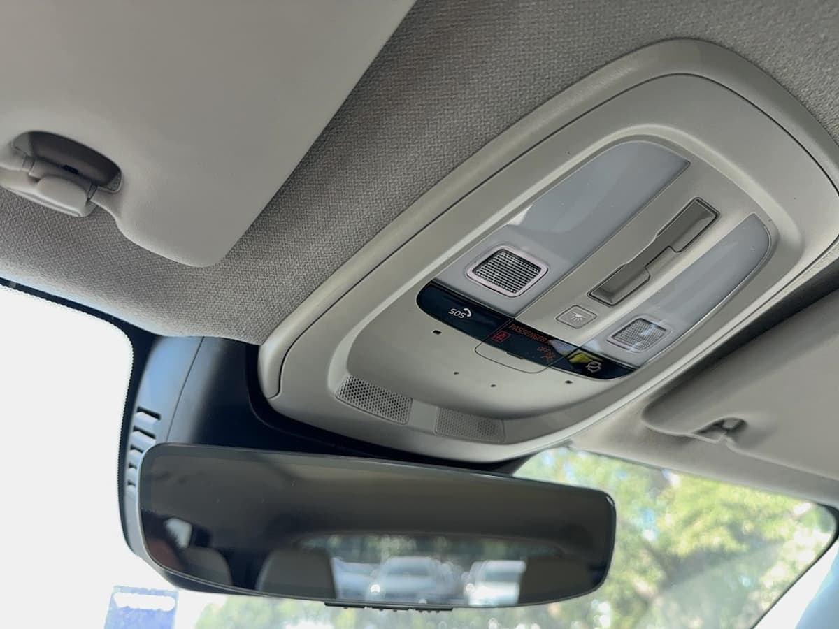 2026 Volvo XC40 - Image 23