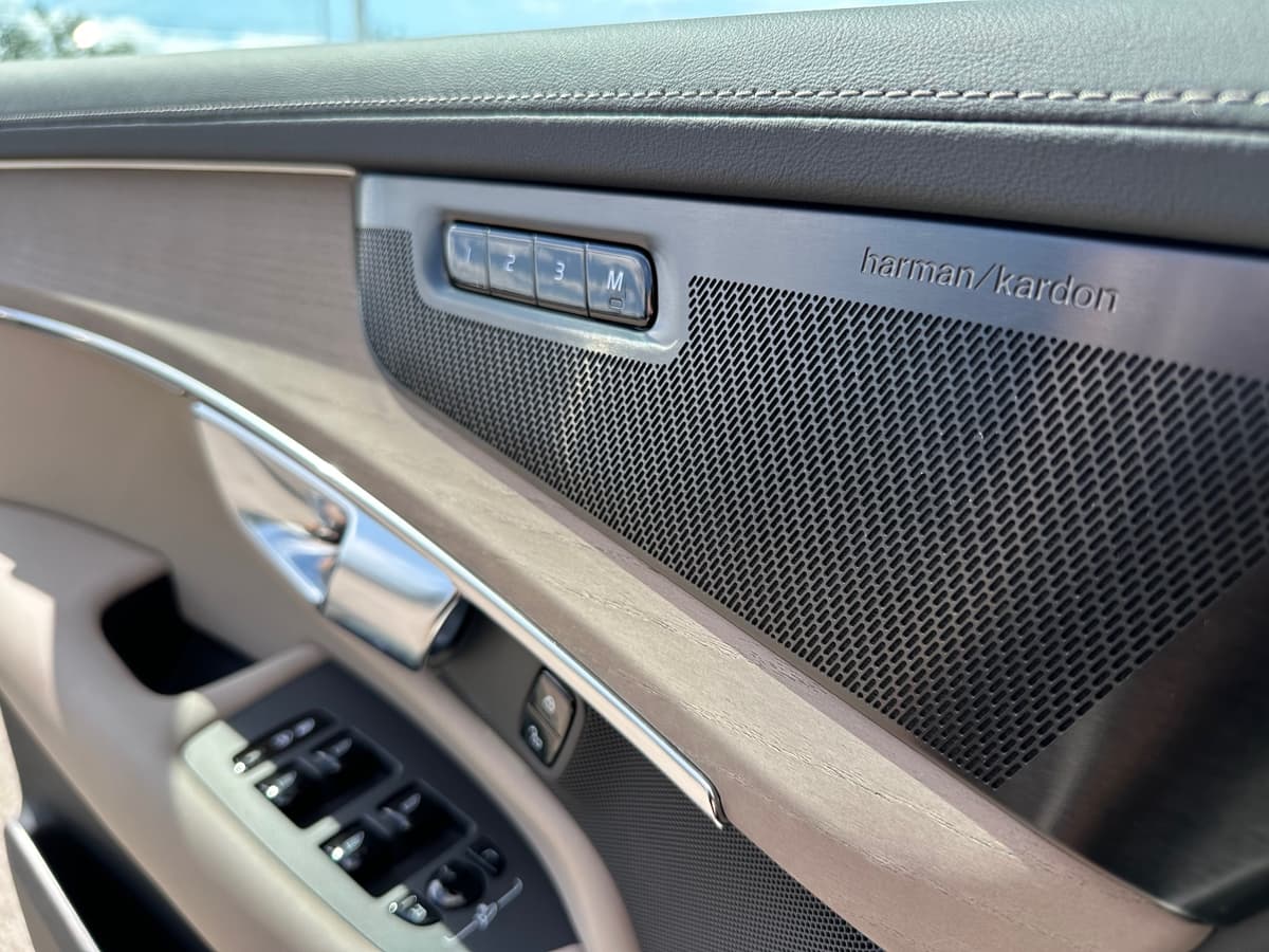 2026 Volvo XC90 - Image 19