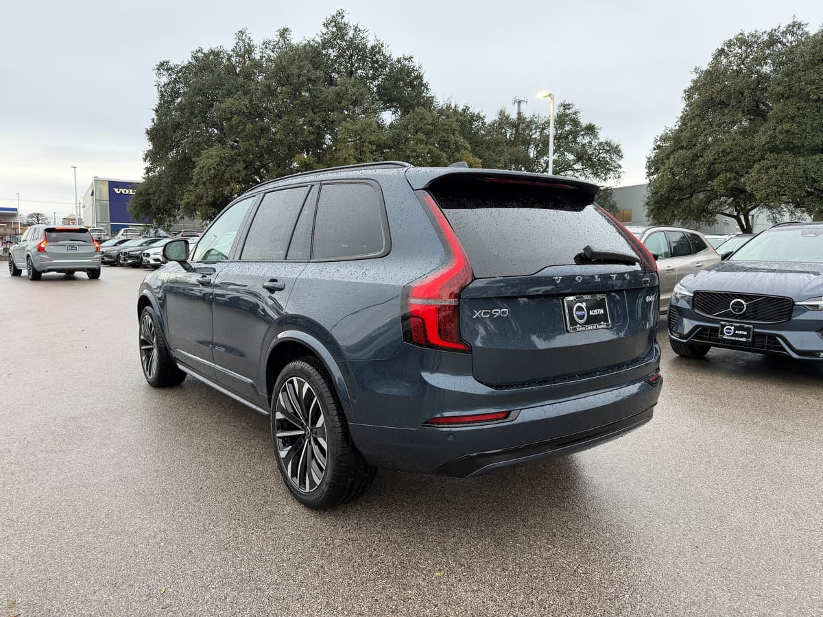 2026 Volvo XC90 - Image 4