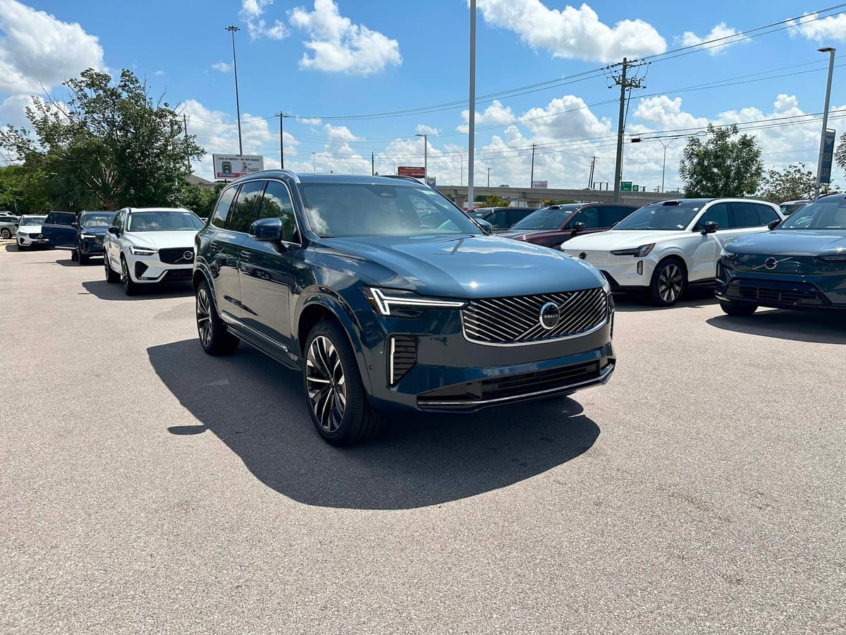 2026 Volvo XC90 - Image 7