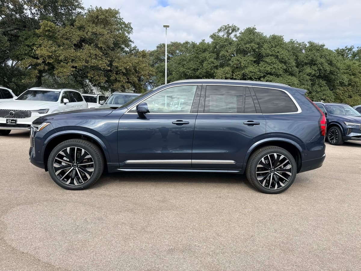 2026 Volvo XC90 - Image 3
