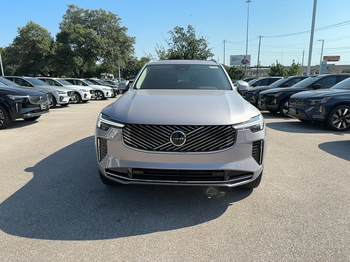 2026 Volvo XC90 - Image 8