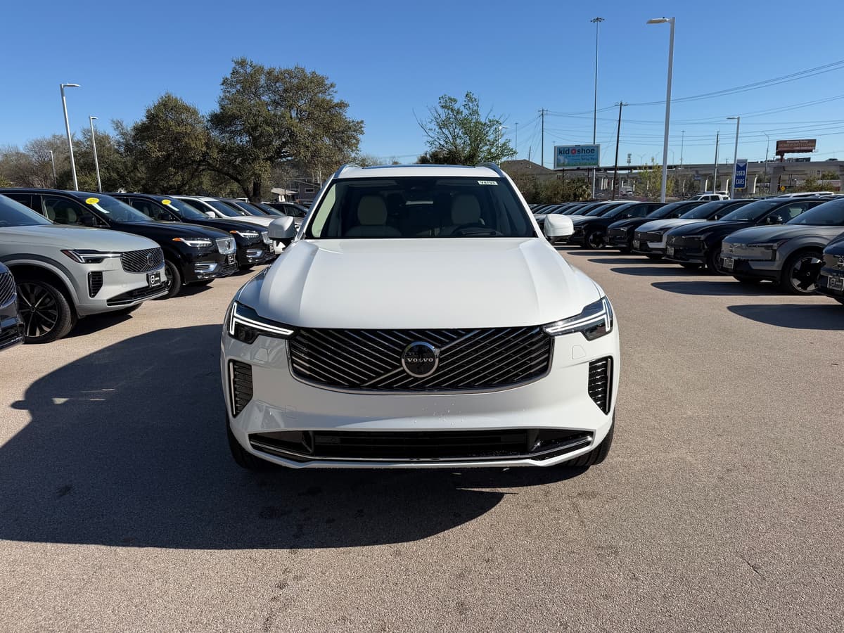 2026 Volvo XC90 - Image 6