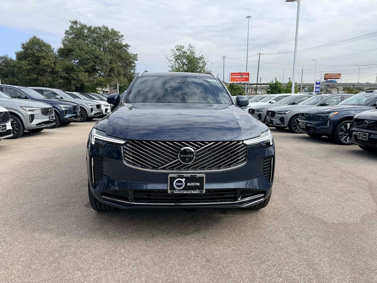 2026 Volvo XC90 - Image 8