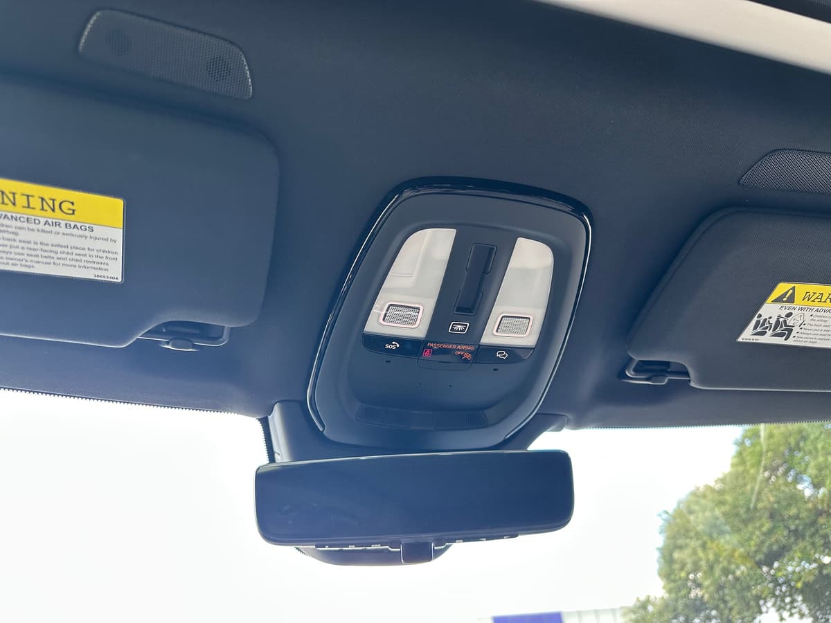 2026 Volvo XC90 - Image 16