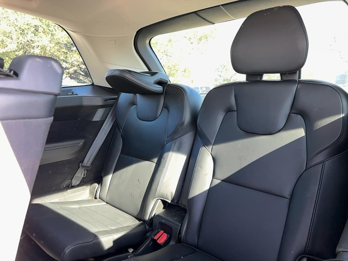 2023 Volvo XC90 - Image 13