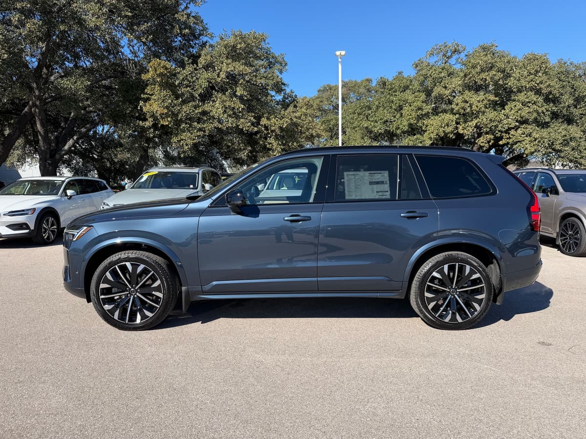 2026 Volvo XC90 - Image 3