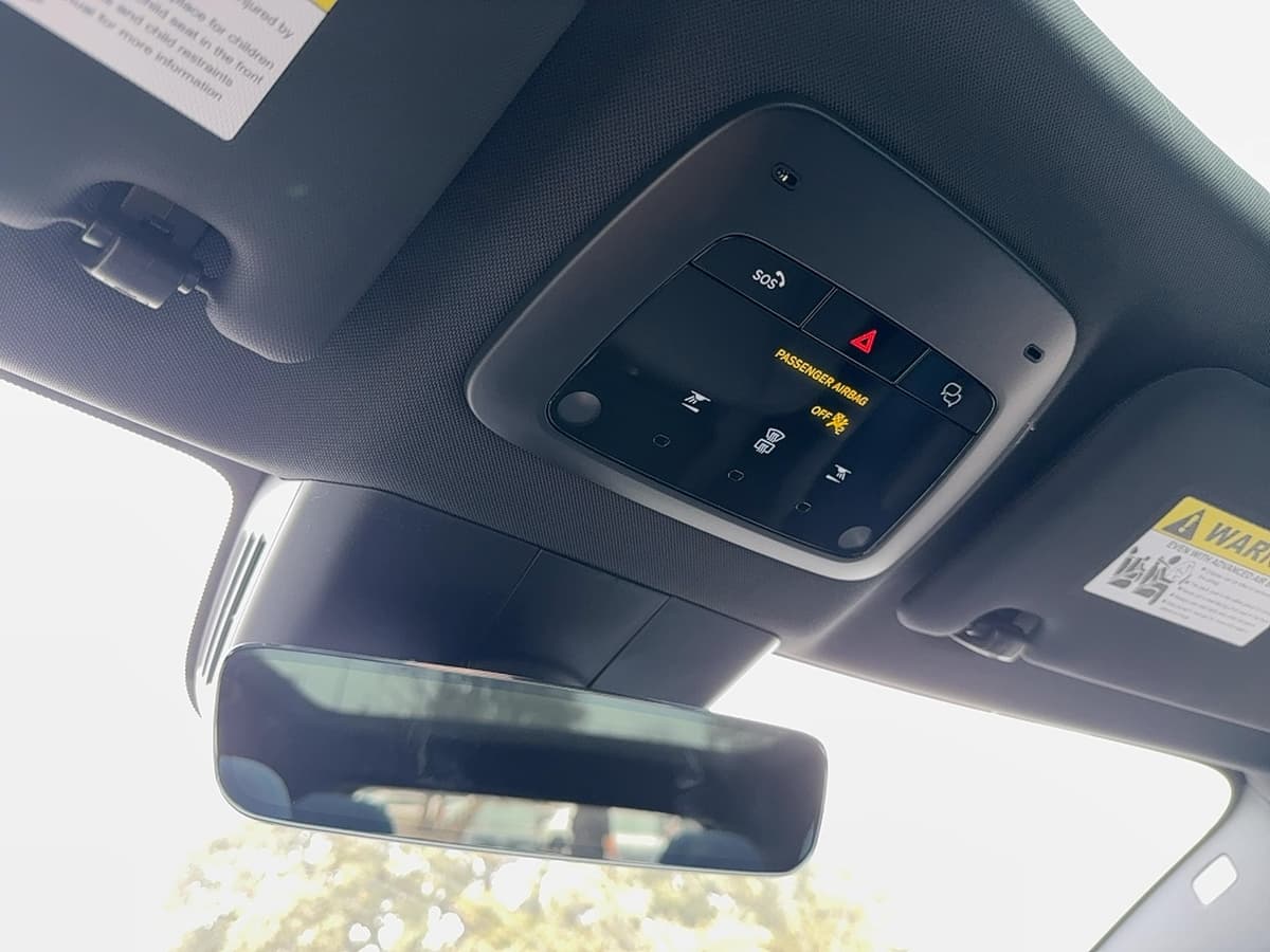 2026 Volvo EX30 - Image 22