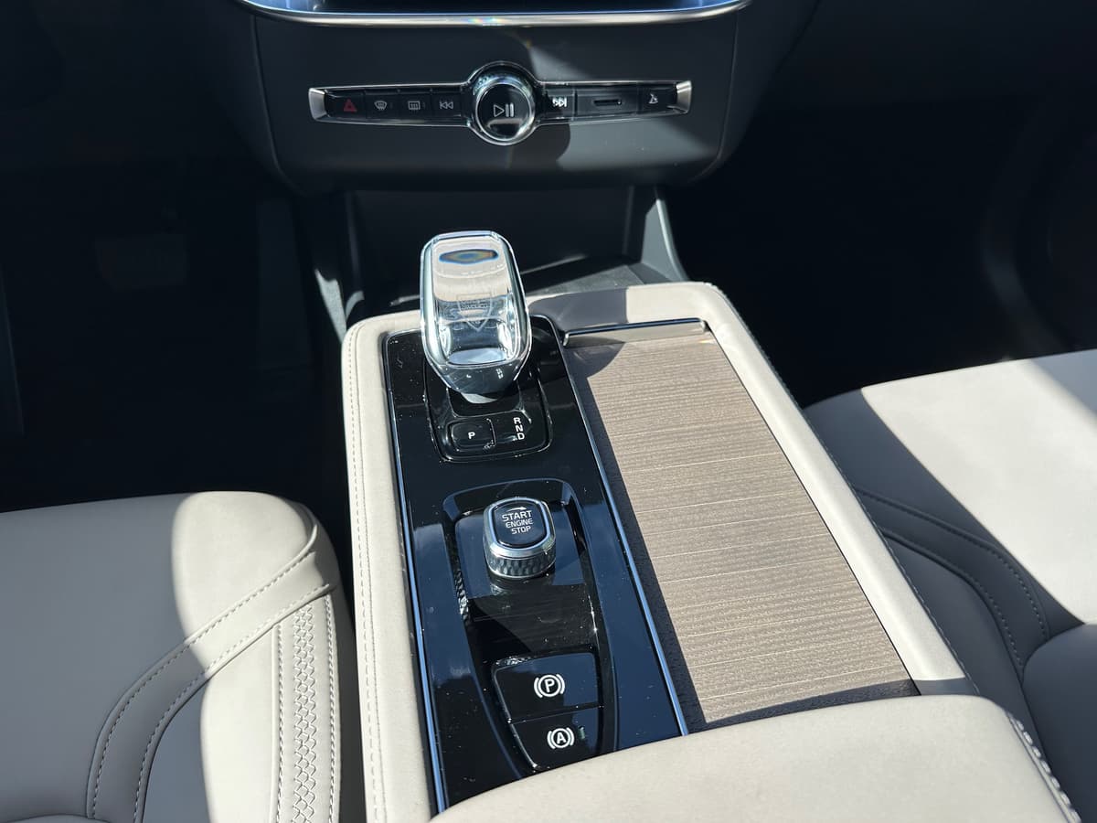2026 Volvo XC90 - Image 12