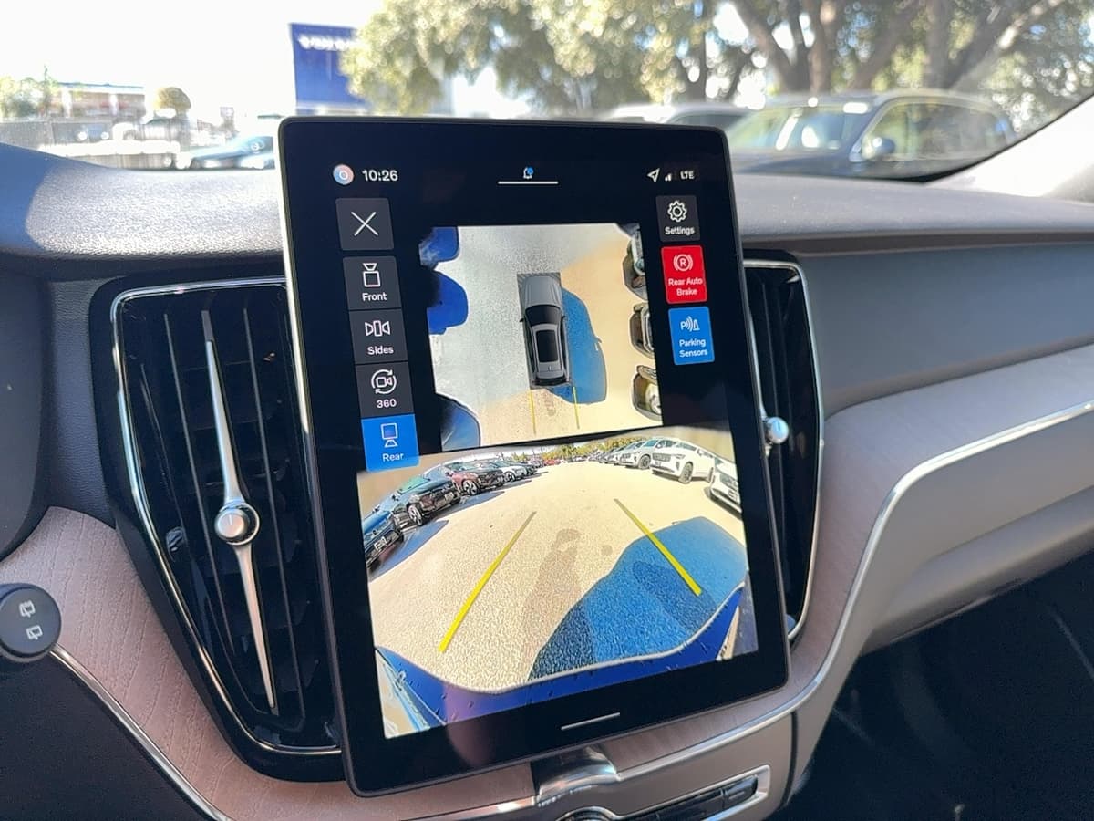 2026 Volvo XC60 - Image 22