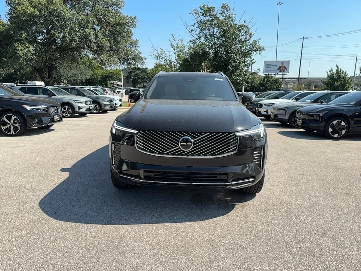 2026 Volvo XC90 - Image 8