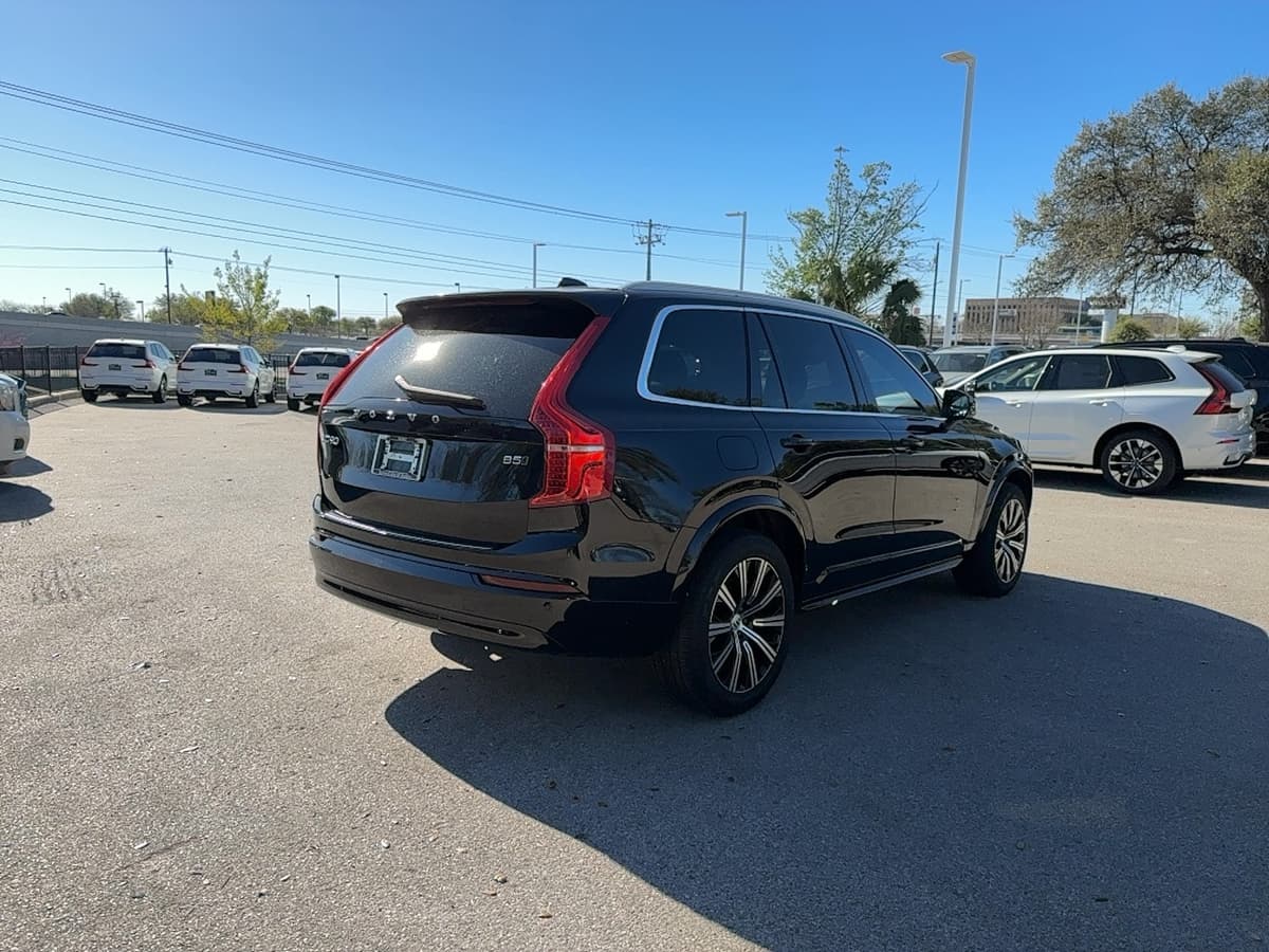 2023 Volvo XC90 - Image 6