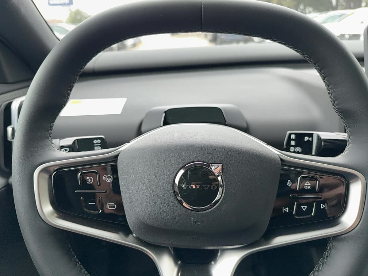 2026 Volvo EX30 Cross Country - Image 19