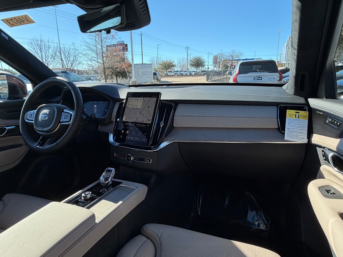 2026 Volvo XC90 - Image 11