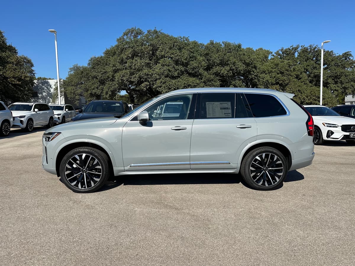 2026 Volvo XC90 - Image 3
