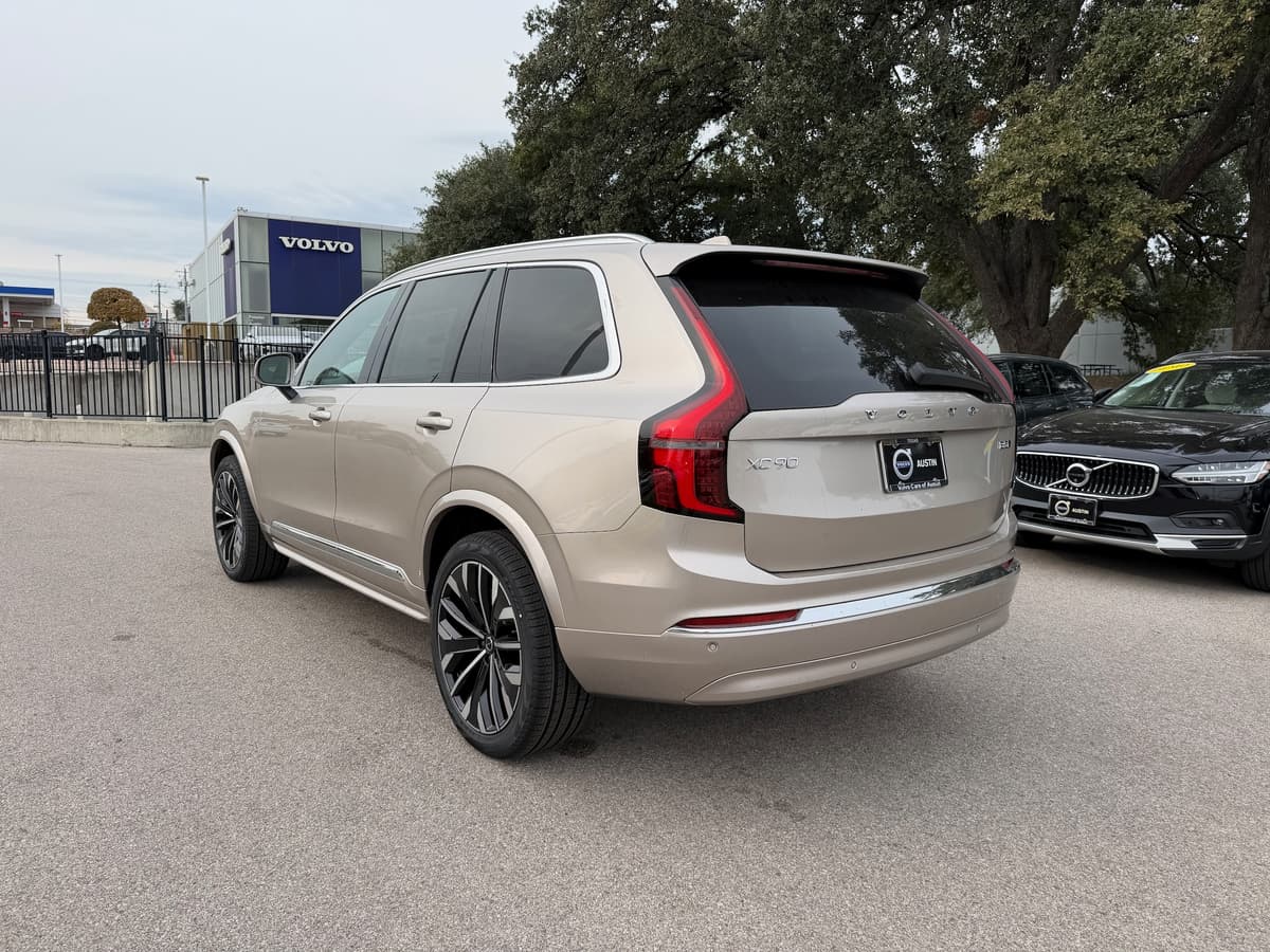 2026 Volvo XC90 - Image 4