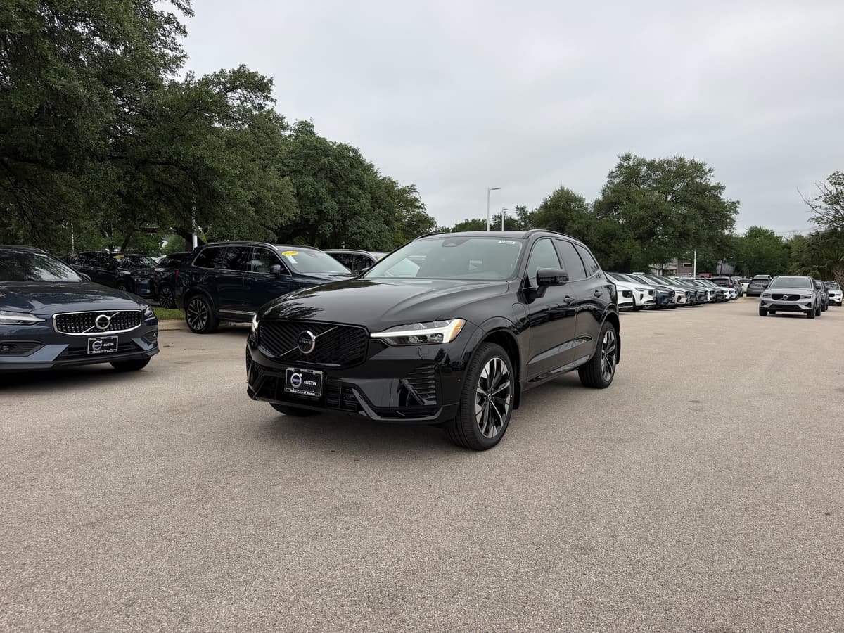 2026 Volvo XC60 plug-in hybrid