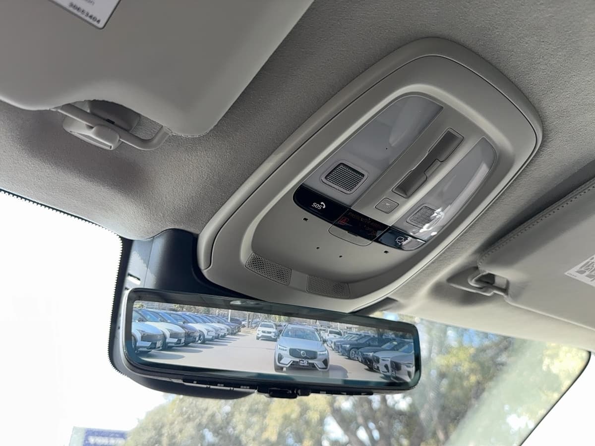 2026 Volvo XC90 - Image 24