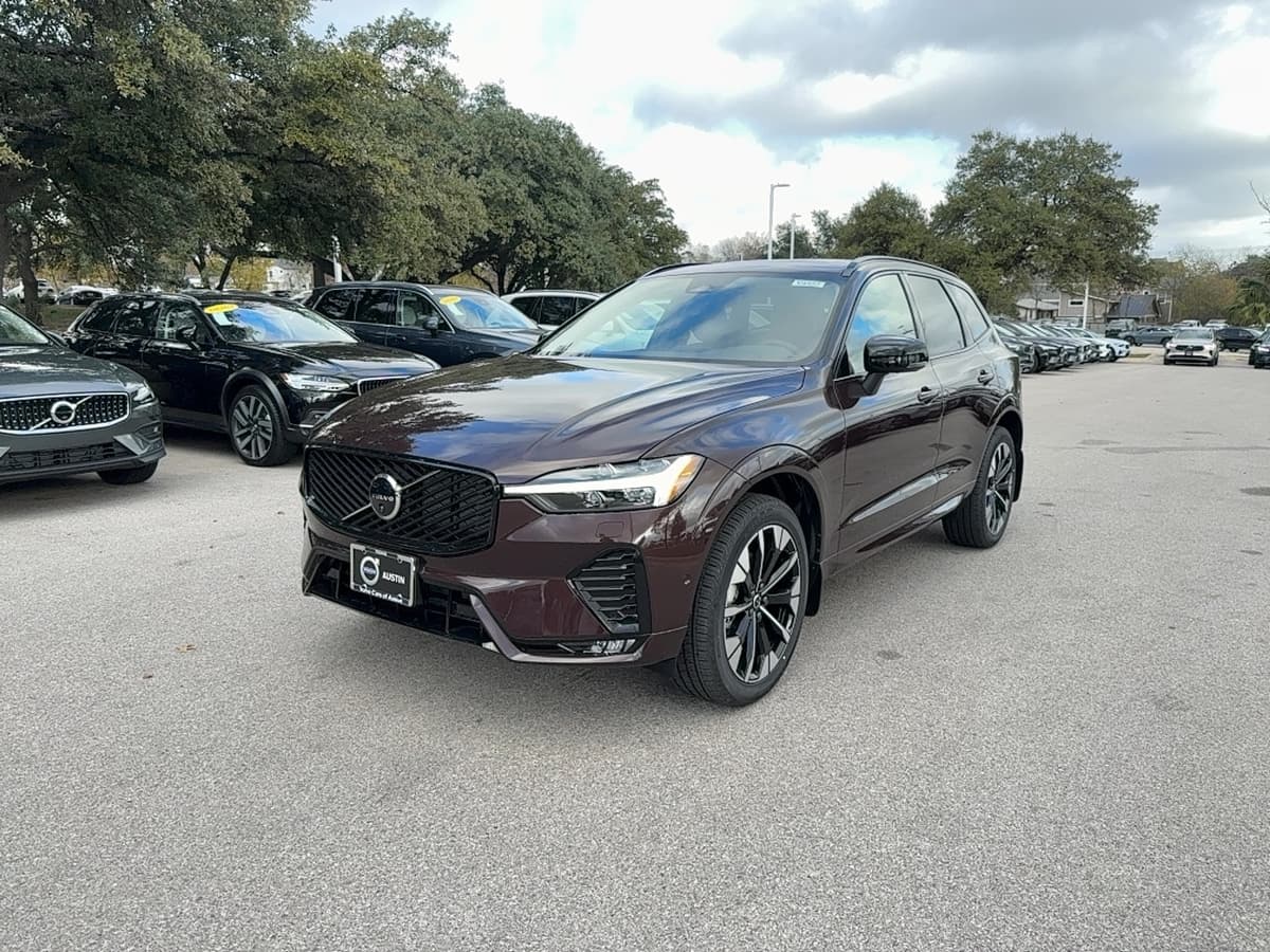 2026 Volvo XC60 - Image 2