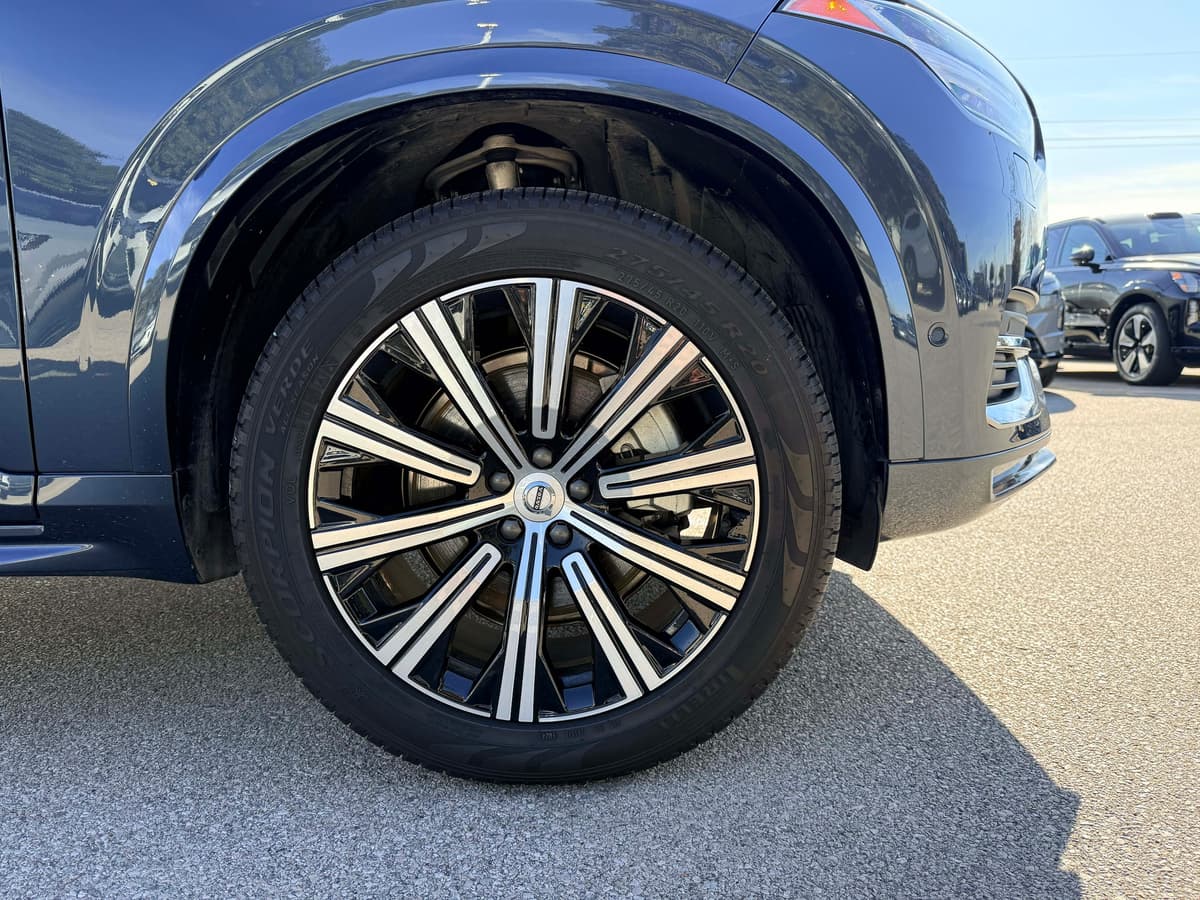2025 Volvo XC90 - Image 9