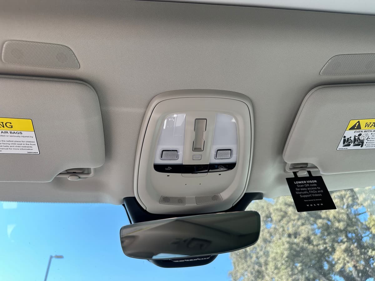 2025 Volvo XC90 - Image 14