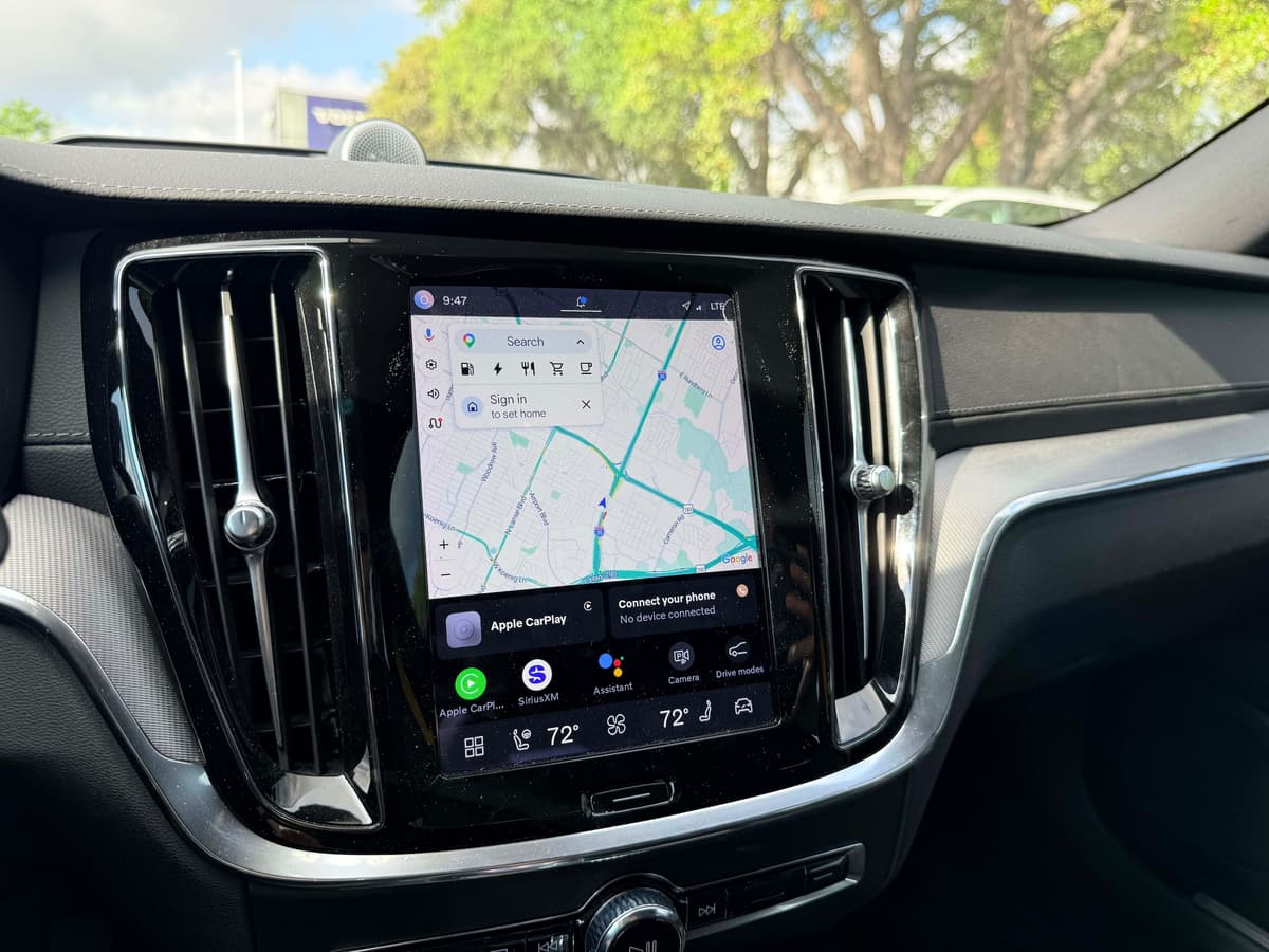 2024 Volvo V60 plug-in hybrid - Image 18