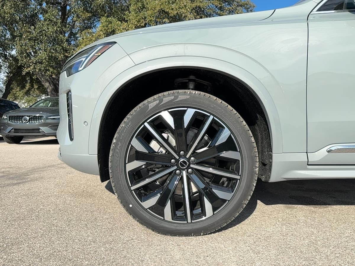 2026 Volvo XC90 - Image 9