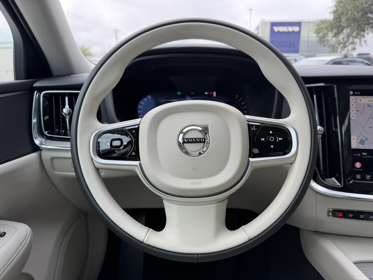 2026 Volvo V60 Cross Country - Image 14