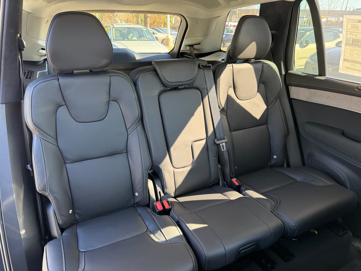2026 Volvo XC90 - Image 10