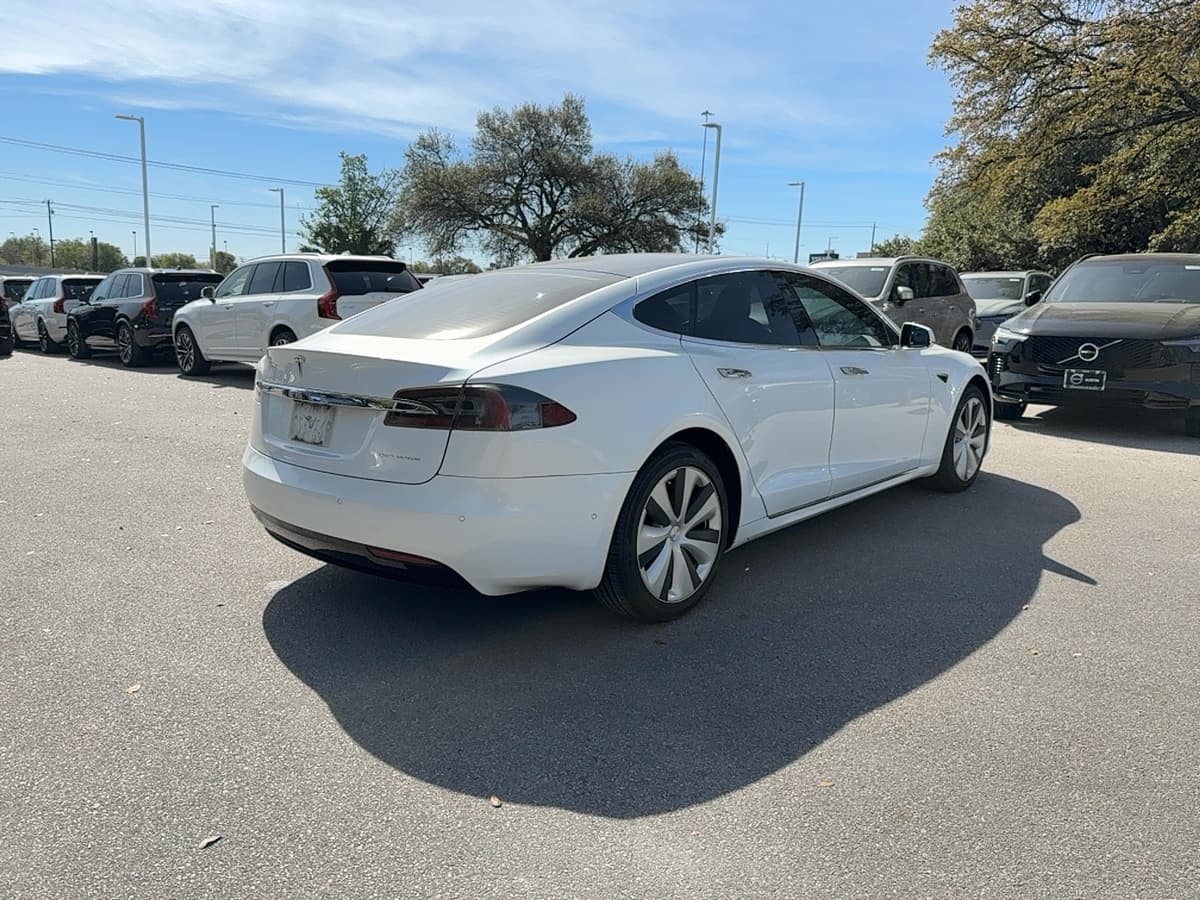 2020 Tesla Model S - Image 8