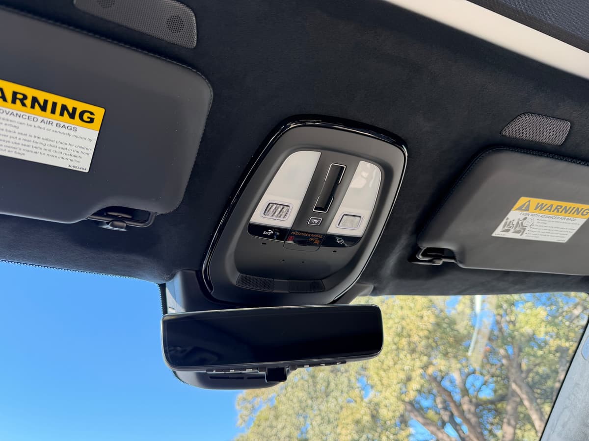 2026 Volvo XC90 - Image 17