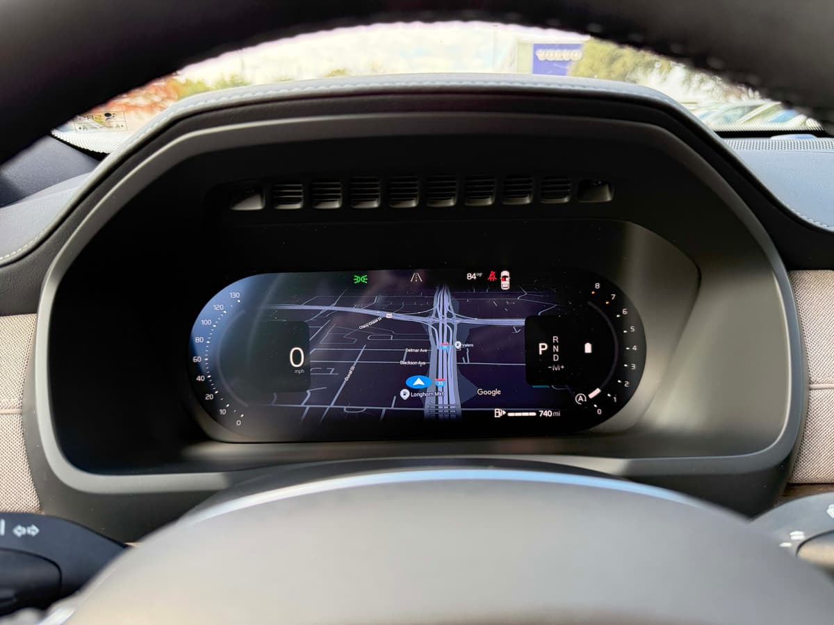 2026 Volvo XC90 - Image 22