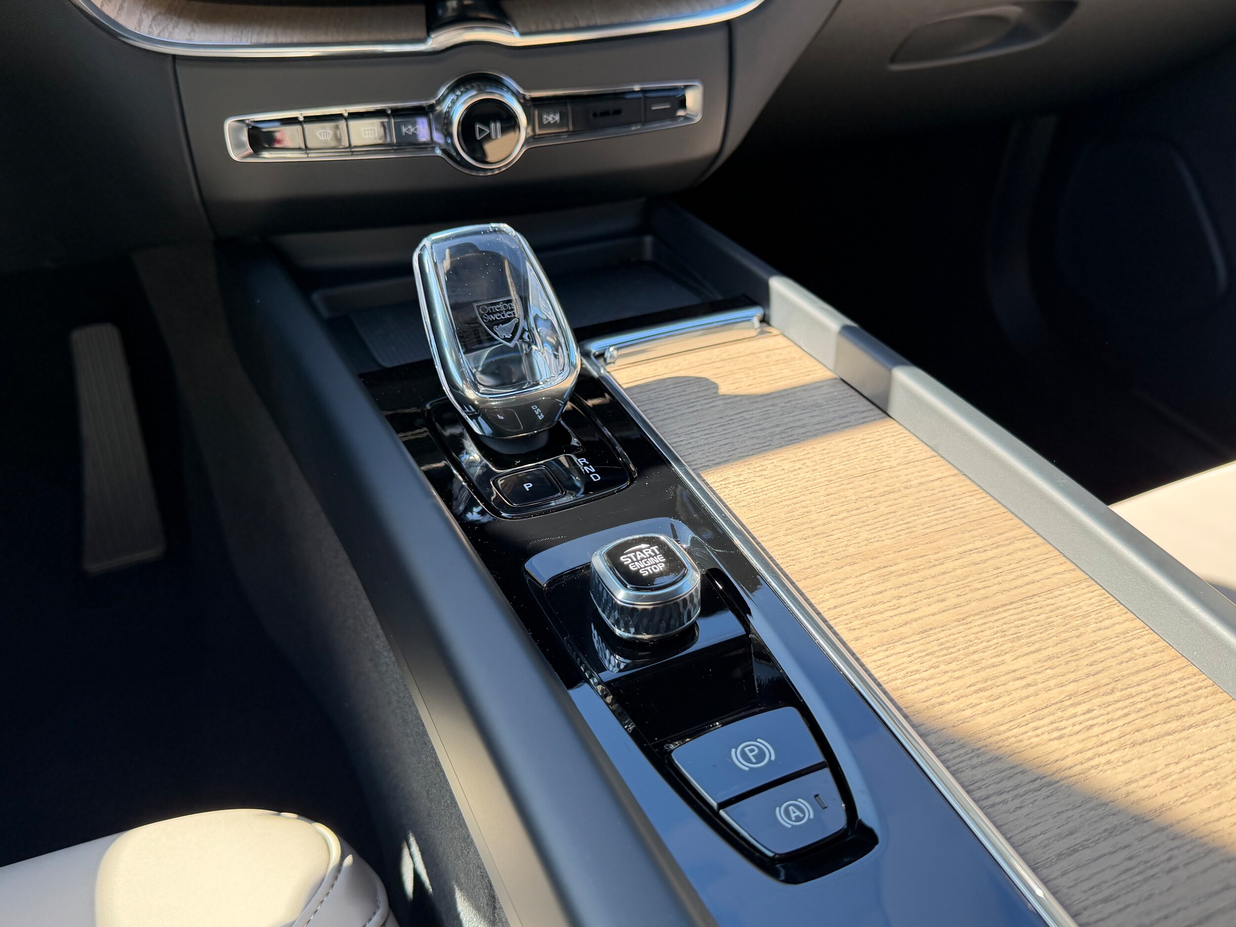 2026 Volvo XC60 - Image 13