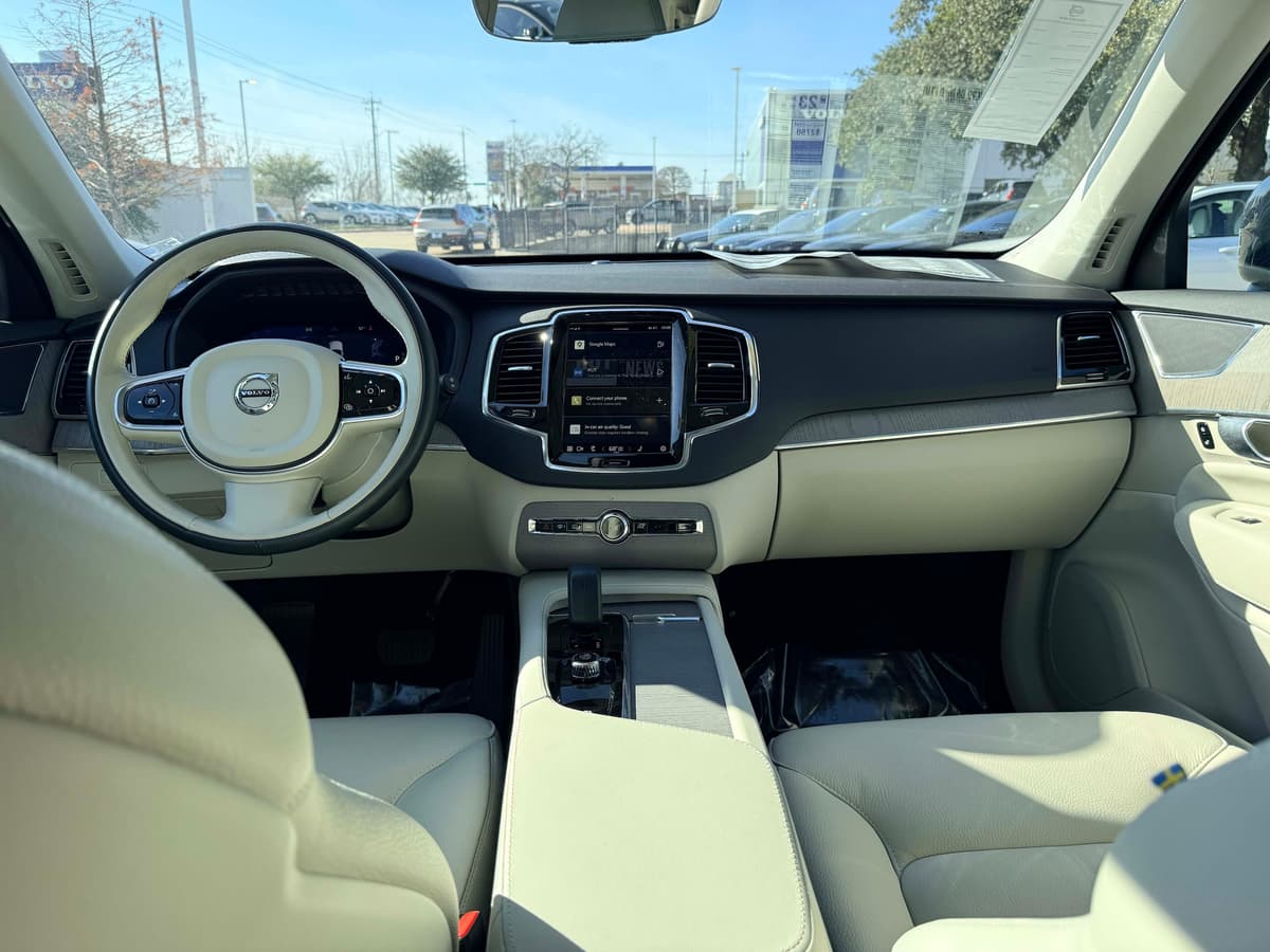 2025 Volvo XC90 - Image 19