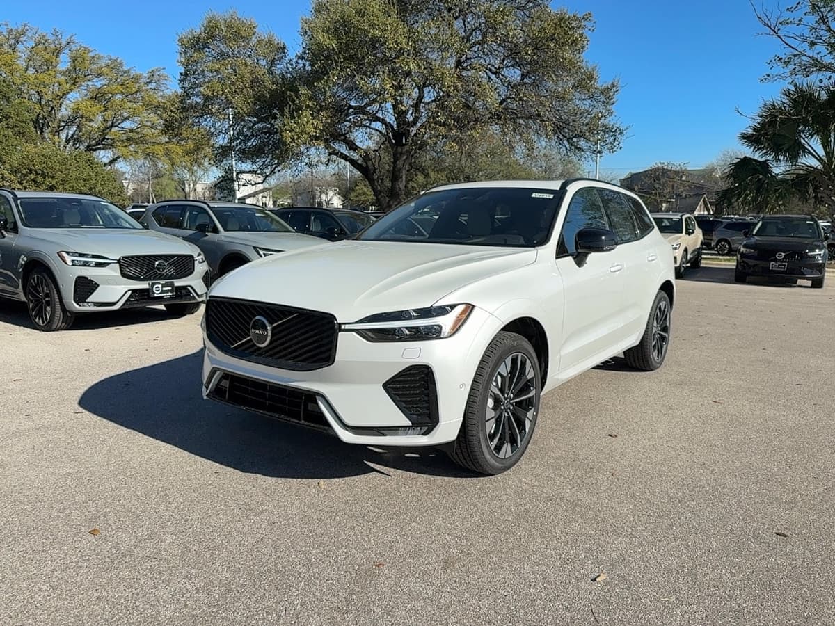 2026 Volvo XC60 - Image 2