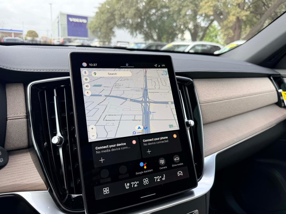 2026 Volvo XC90 - Image 23