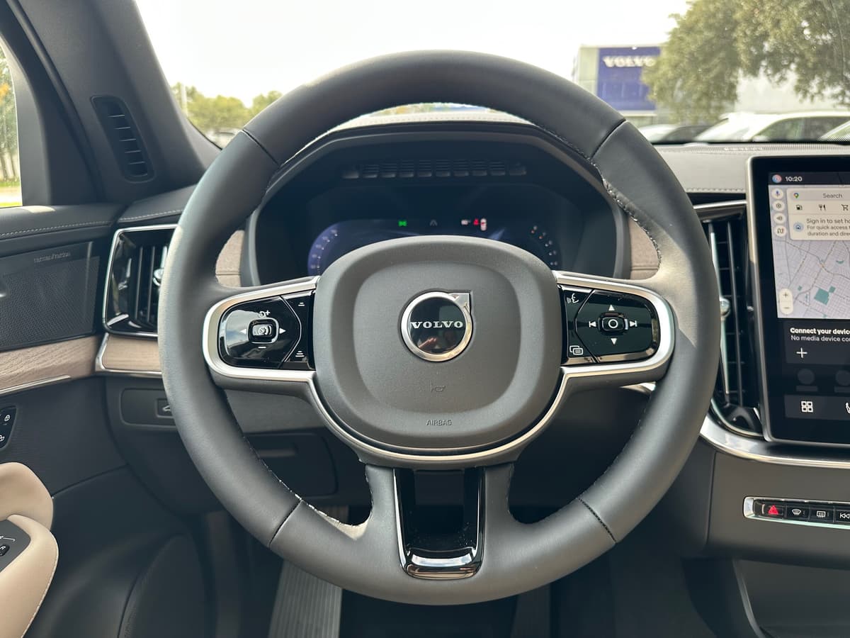 2026 Volvo XC90 - Image 15