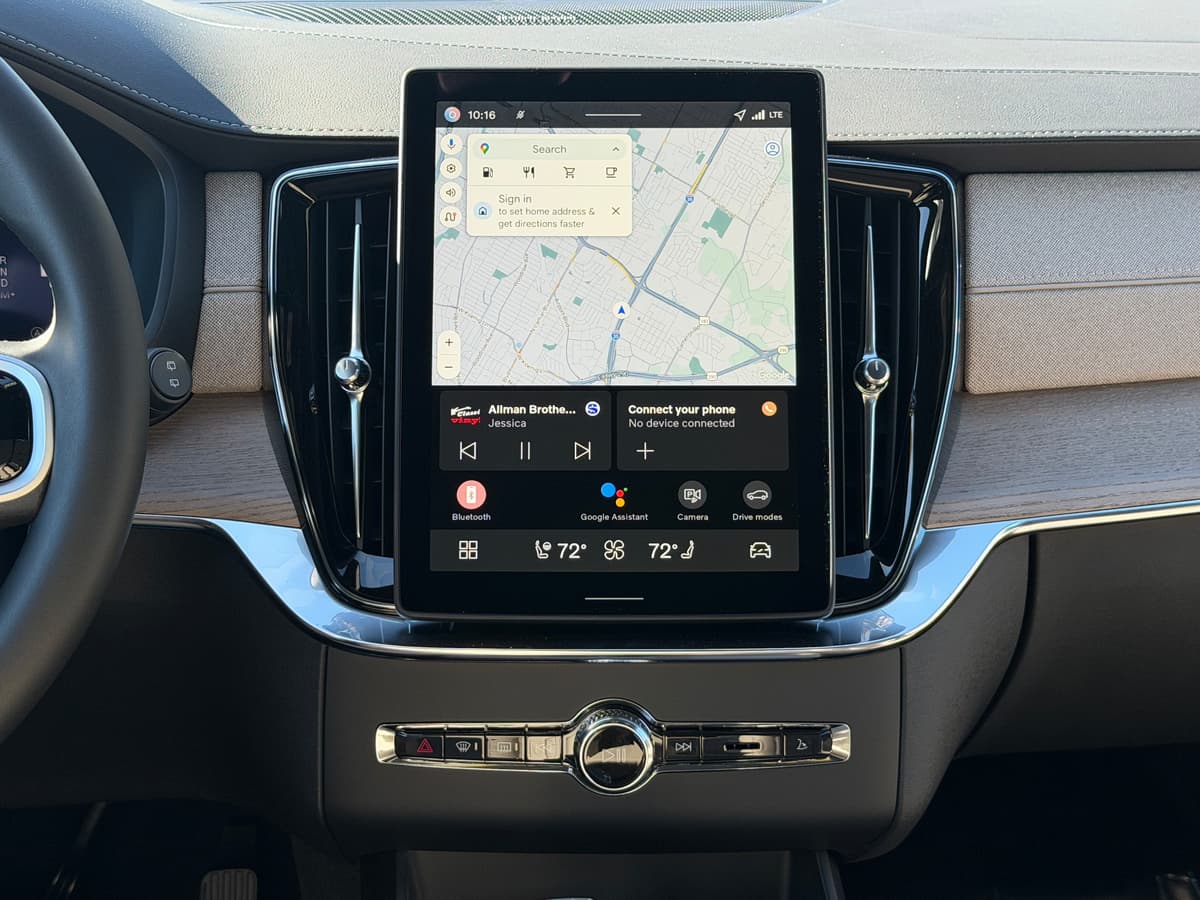 2026 Volvo XC90 - Image 13