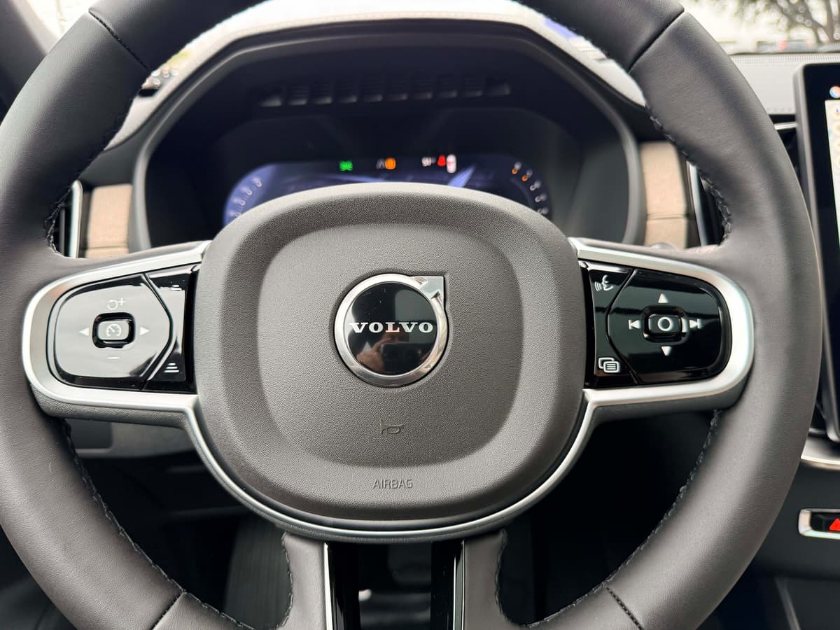 2026 Volvo XC90 - Image 20