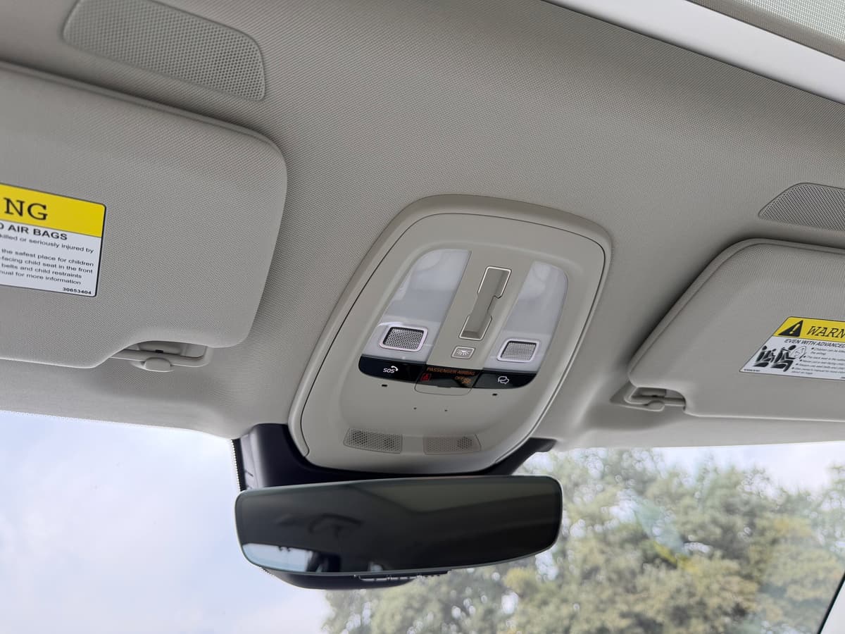 2026 Volvo XC90 - Image 16